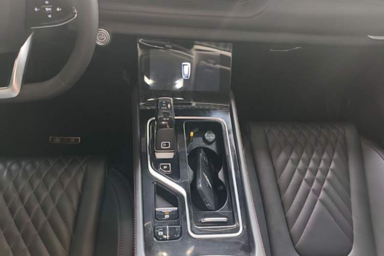 Used Bestune T99 2020 20TD Automatic Premium Edition Gear Lever