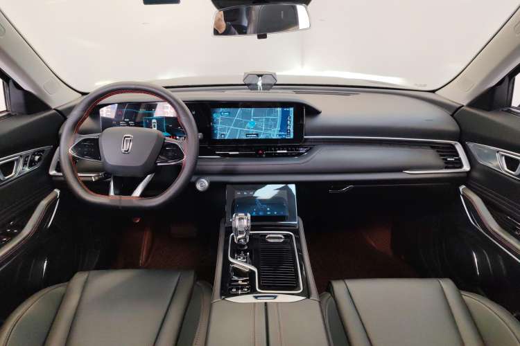 Used Bestune T99 2020 20TD Automatic Sport Prestige Edition Center Console