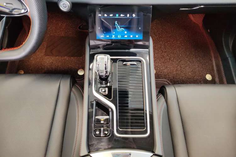 Used Bestune T99 2020 20TD Automatic Sport Prestige Edition Gear Lever