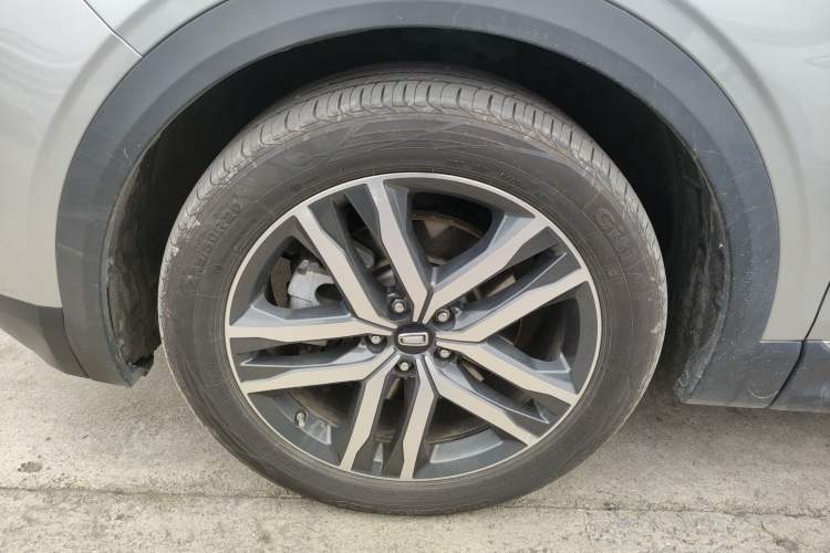 Used Bestune T99 2020 20TD Automatic Premium Edition Left Front Wheel Hub