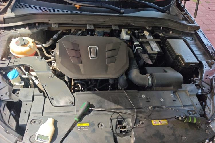 Used Bestune T99 2020 20TD Automatic Premium Edition Engine Bay