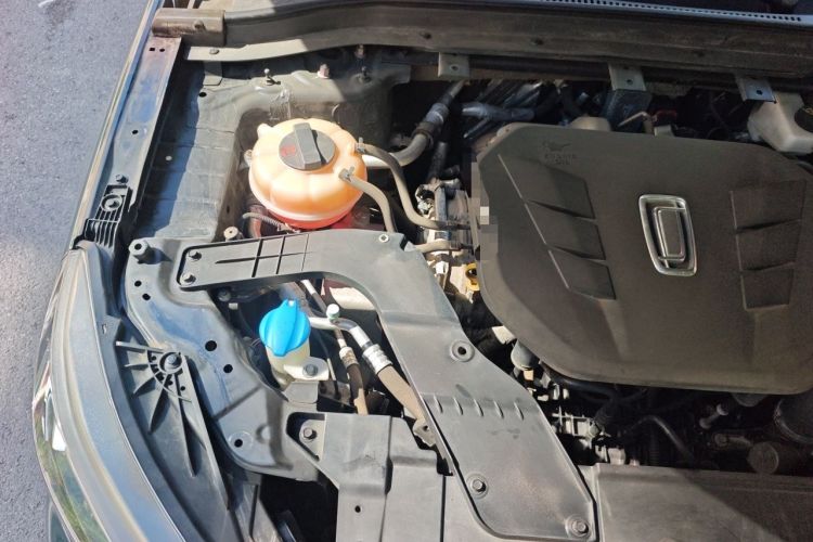 Used Bestune T99 2020 20TD Automatic Premium Edition Engine Bay Right
