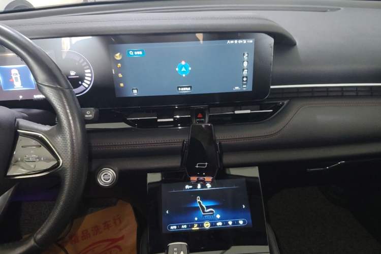 Used Bestune T99 2020 20TD Automatic Luxury Edition Audio And AC Panel