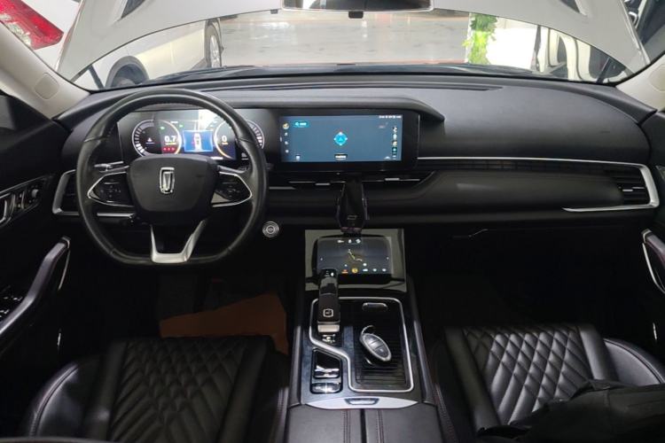 Used Bestune T99 2020 20TD Automatic Luxury Edition Center Console
