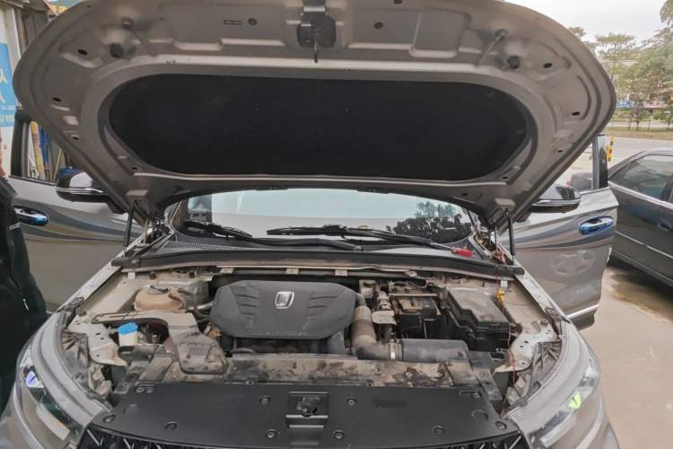 Used Bestune T99 2020 20TD Automatic Sport Premium Edition Engine Bay