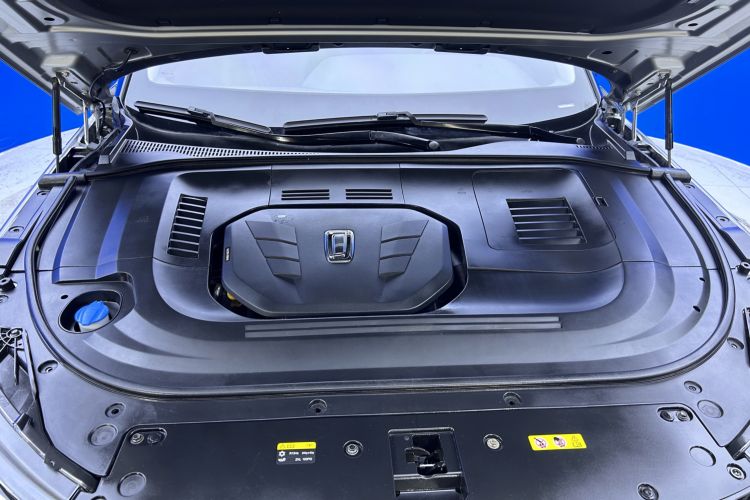 Used Bestune T99 2020 20TD Automatic Premium Edition Engine Bay