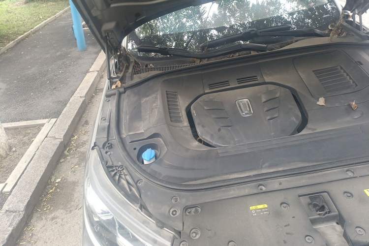 Used Bestune T99 2020 20TD Automatic Premium Edition Engine Bay Right