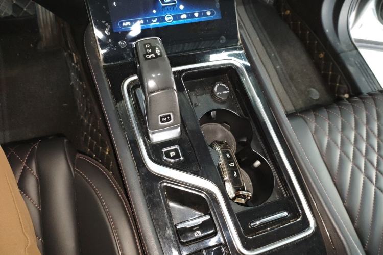 Used Bestune T99 2020 20TD Automatic Premium Edition Gear Lever