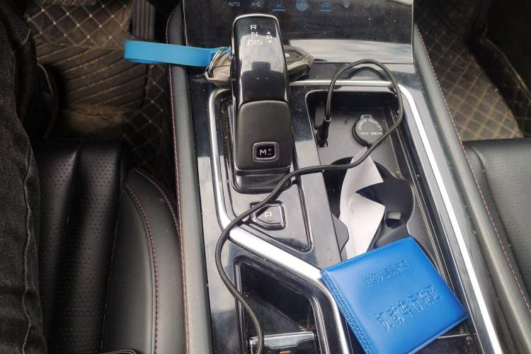 Used Bestune T99 2020 20TD Automatic Sport Premium Edition Gear Lever