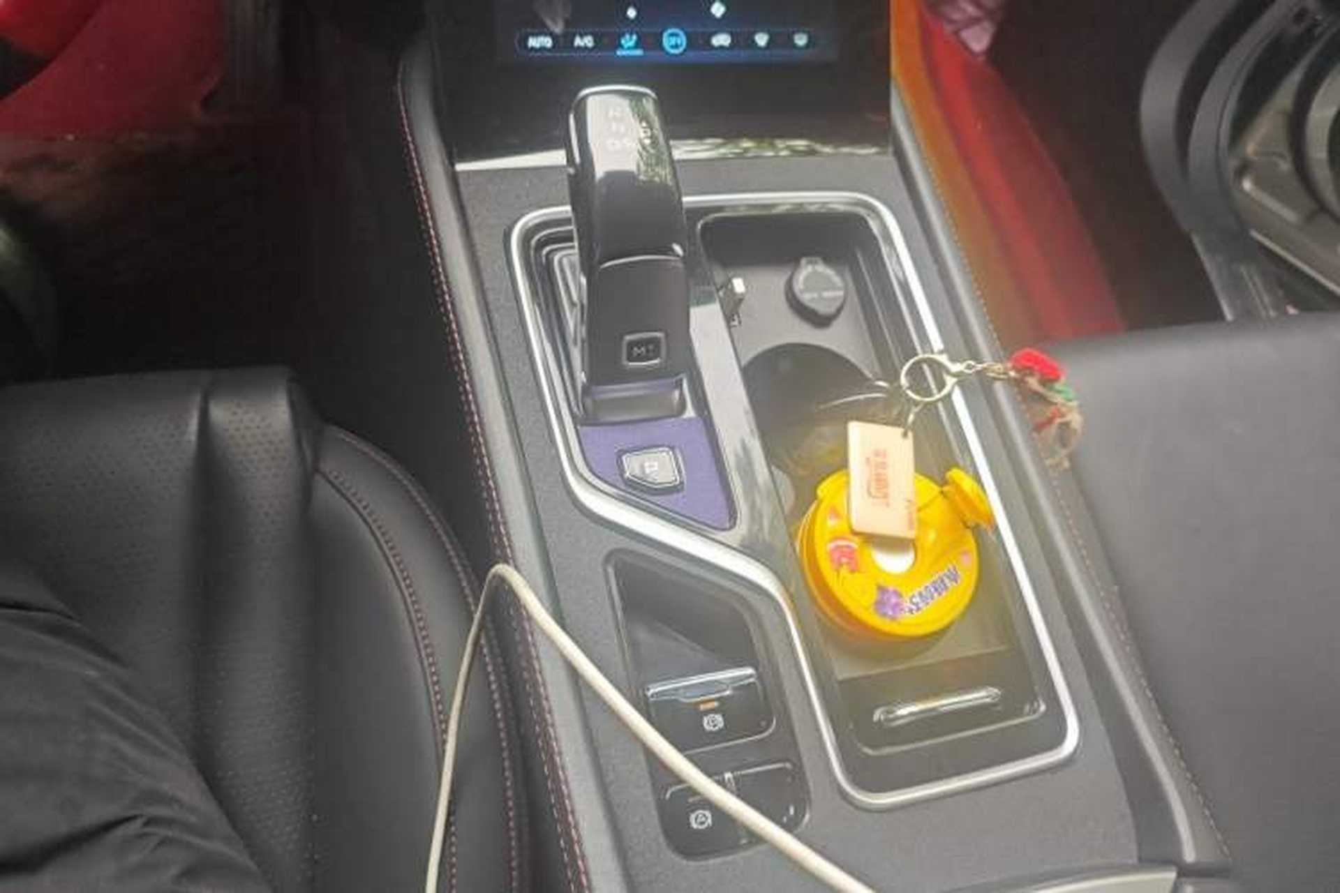 Used Bestune T99 2020 20TD Automatic Sport Premium Edition Gear Lever