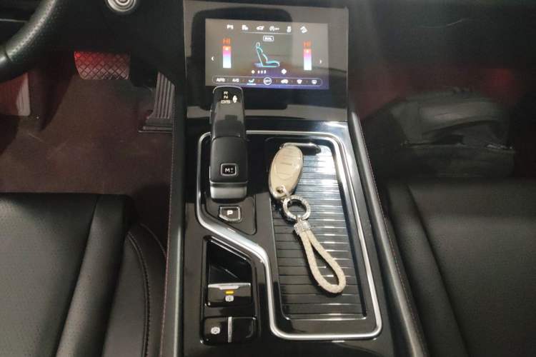 Used Bestune T99 2020 20TD Automatic Sport Premium Edition Gear Lever