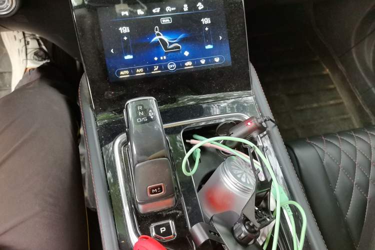 Used Bestune T99 2020 20TD Automatic Premium Edition Gear Lever