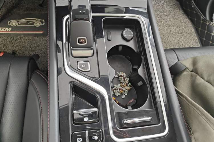 Used Bestune T99 2020 20TD Automatic Sport Prestige Edition Gear Lever