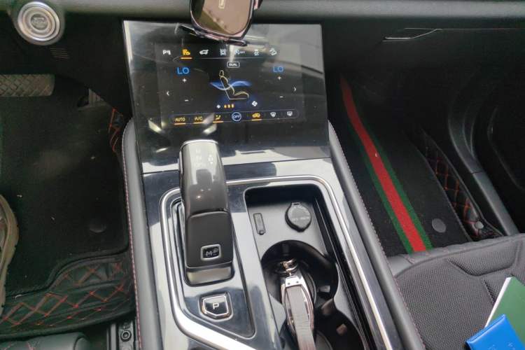 Used Bestune T99 2020 20TD Automatic Prestige Edition Gear Lever