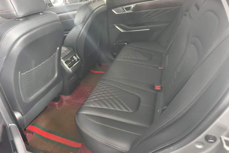 Used Bestune T99 2020 20TD Automatic Luxury Edition Interior 1