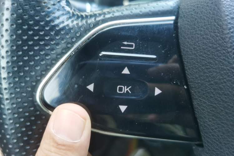 Used Bestune T99 2020 20TD Automatic Premium Edition Interior 10