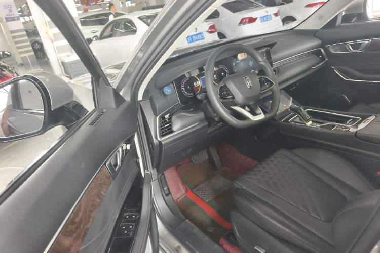 Used Bestune T99 2020 20TD Automatic Luxury Edition Interior 2