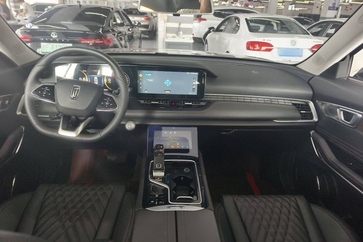 Used Bestune T99 2020 20TD Automatic Luxury Edition Interior 3
