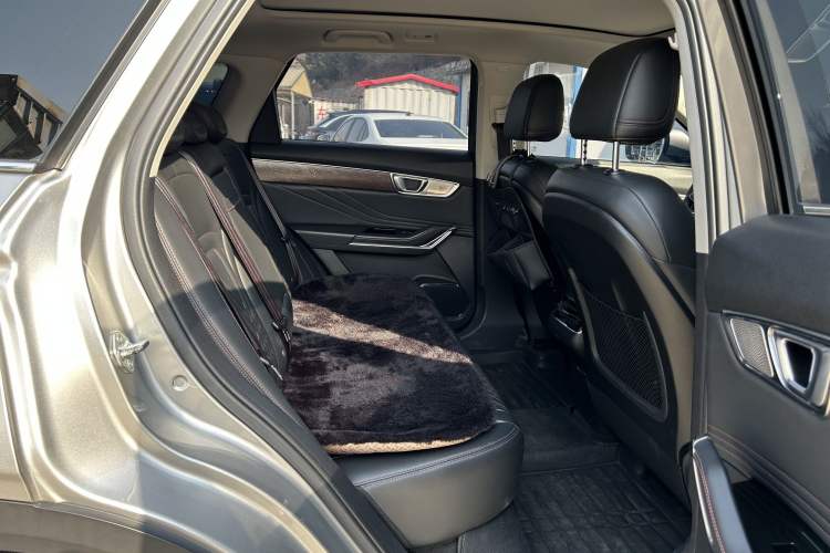 Used Bestune T99 2020 20TD Automatic Premium Edition Interior 3