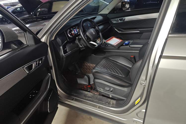Used Bestune T99 2020 20TD Automatic Luxury Edition Interior 3