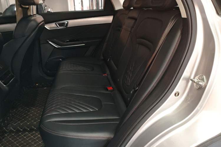 Used Bestune T99 2020 20TD Automatic Premium Edition Interior 4