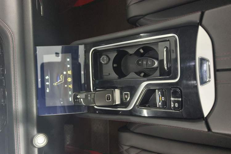 Used Bestune T99 2020 20TD Automatic Luxury Edition Interior 4