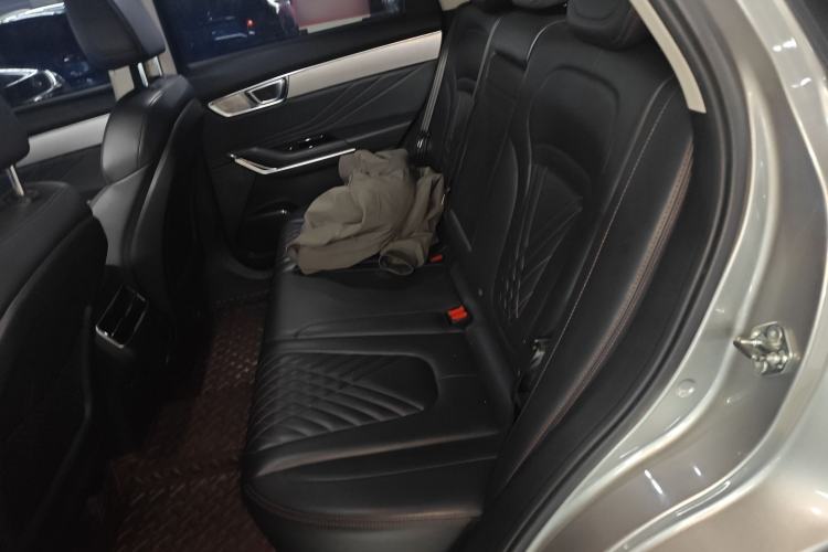 Used Bestune T99 2020 20TD Automatic Luxury Edition Interior 4