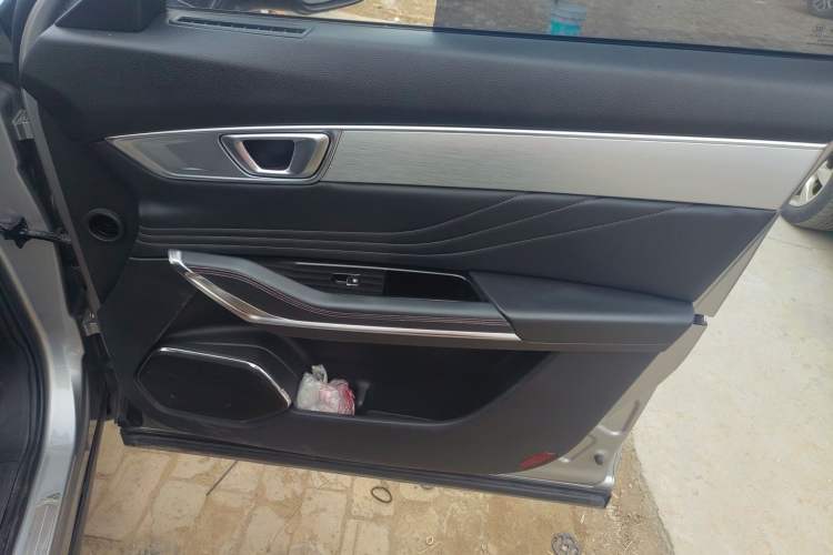 Used Bestune T99 2020 20TD Automatic Premium Edition Interior 5