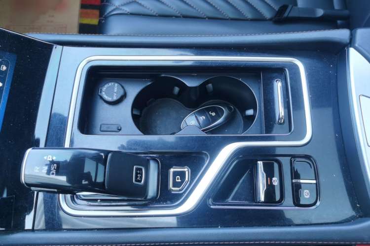 Used Bestune T99 2020 20TD Automatic Premium Edition Interior 7