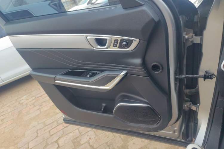 Used Bestune T99 2020 20TD Automatic Premium Edition Interior 7
