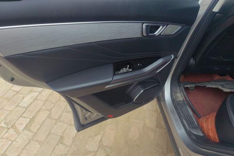 Used Bestune T99 2020 20TD Automatic Premium Edition Interior 8