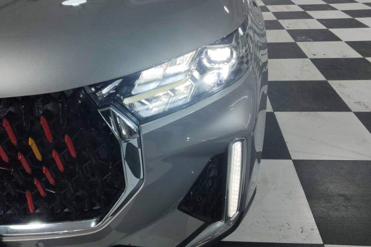 Used Bestune T99 2020 20TD Automatic Sport Premium Edition Left Front Headlight