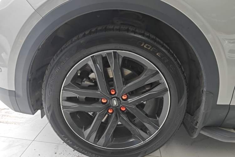 Used Bestune T99 2020 20TD Automatic Sport Prestige Edition Left Front Wheel Hub
