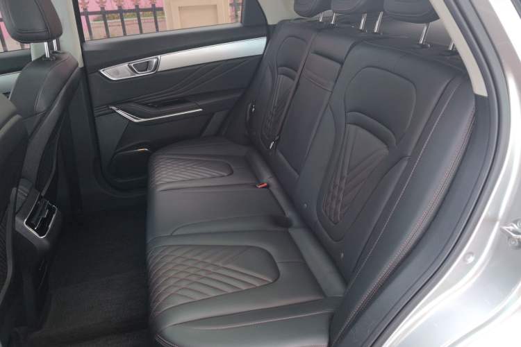 Used Bestune T99 2020 20TD Automatic Luxury Edition Left Rear Seat
