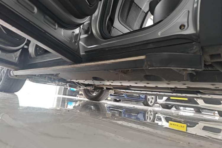 Used Bestune T99 2020 20TD Automatic Sport Prestige Edition Left Side Sill