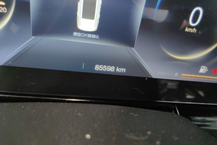 Used Bestune T99 2020 20TD Automatic Prestige Edition Odometer Close Up