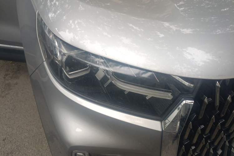 Used Bestune T99 2020 20TD Automatic Premium Edition Right Front Headlight