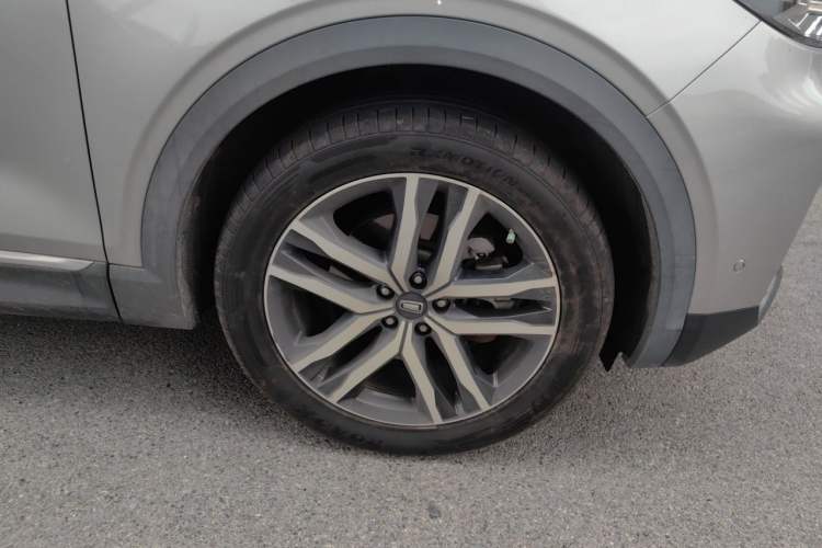 Used Bestune T99 2020 20TD Automatic Prestige Edition Right Front Wheel Hub