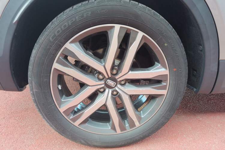 Used Bestune T99 2020 20TD Automatic Luxury Edition Right Rear Wheel Hub