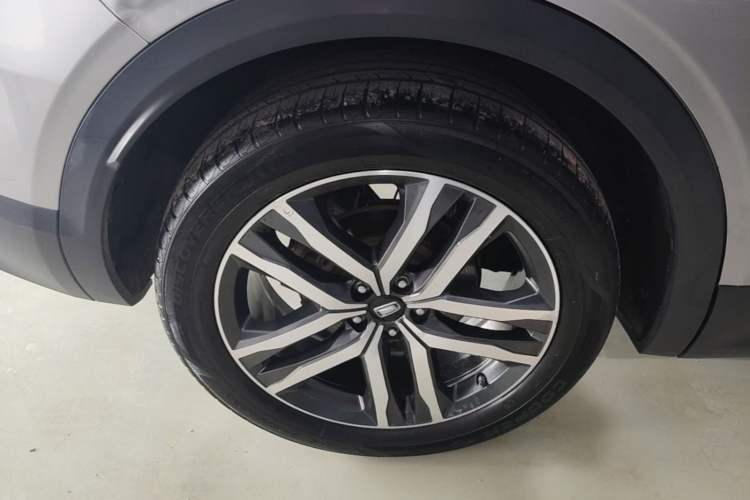 Used Bestune T99 2020 20TD Automatic Luxury Edition Right Rear Wheel Hub