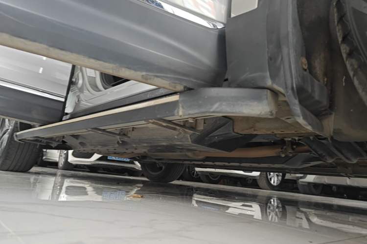 Used Bestune T99 2020 20TD Automatic Sport Prestige Edition Right Side Sill