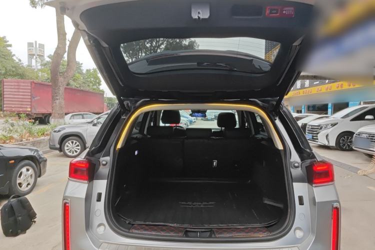 Used Bestune T99 2020 20TD Automatic Sport Premium Edition Trunk