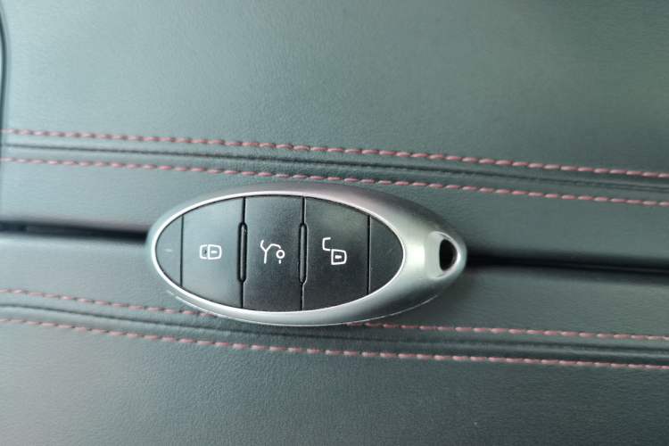 Used Bestune T99 2020 20TD Automatic Luxury Edition Vehicle Key