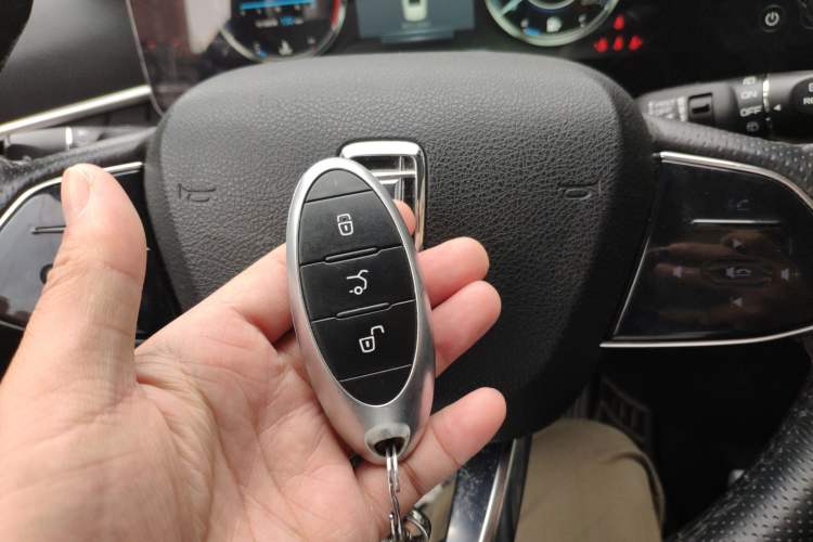 Used Bestune T99 2020 20TD Automatic Premium Edition Vehicle Key