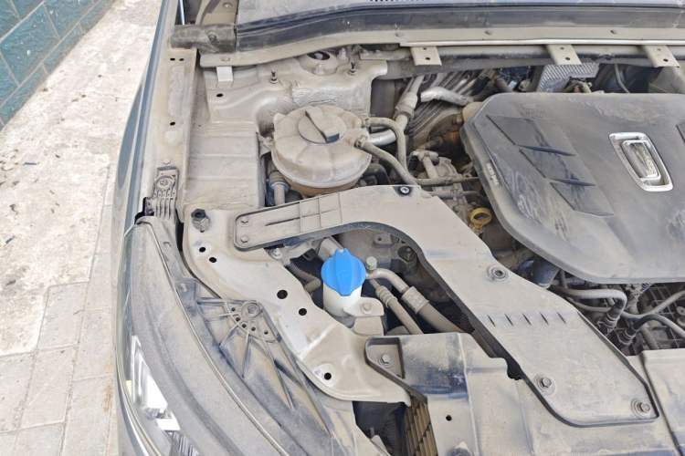 Used Bestune T99 2020 20TD Automatic Premium Edition Engine Bay Right
