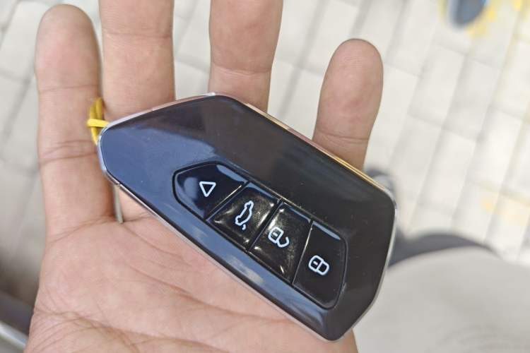 Used Bestune T99 2020 20TD Automatic Premium Edition Vehicle Key