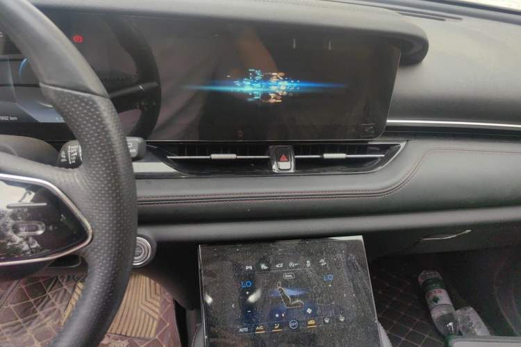 Used Bestune T99 2020 20TD Automatic Premium Edition Audio And AC Panel