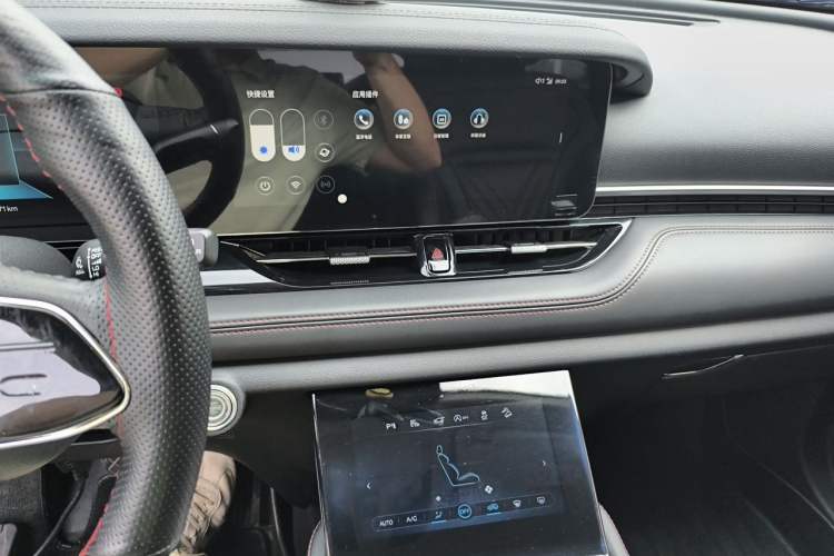 Used Bestune T99 2020 20TD Automatic Premium Edition Audio And AC Panel