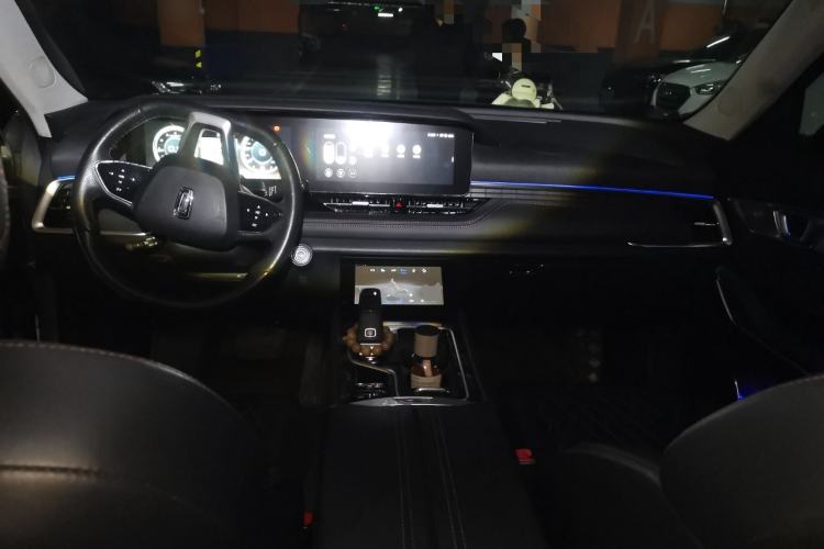 Used Bestune T99 2020 20TD Automatic Premium Edition Center Console