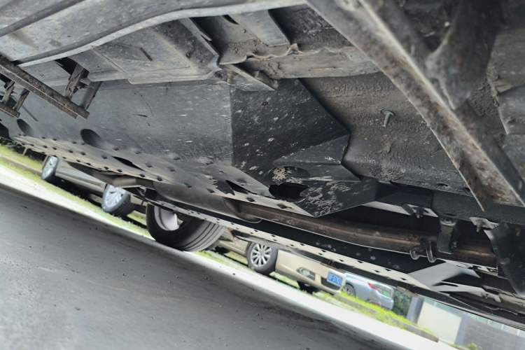 Used Bestune T99 2020 20TD Automatic Flagship Model Chassis Front Right